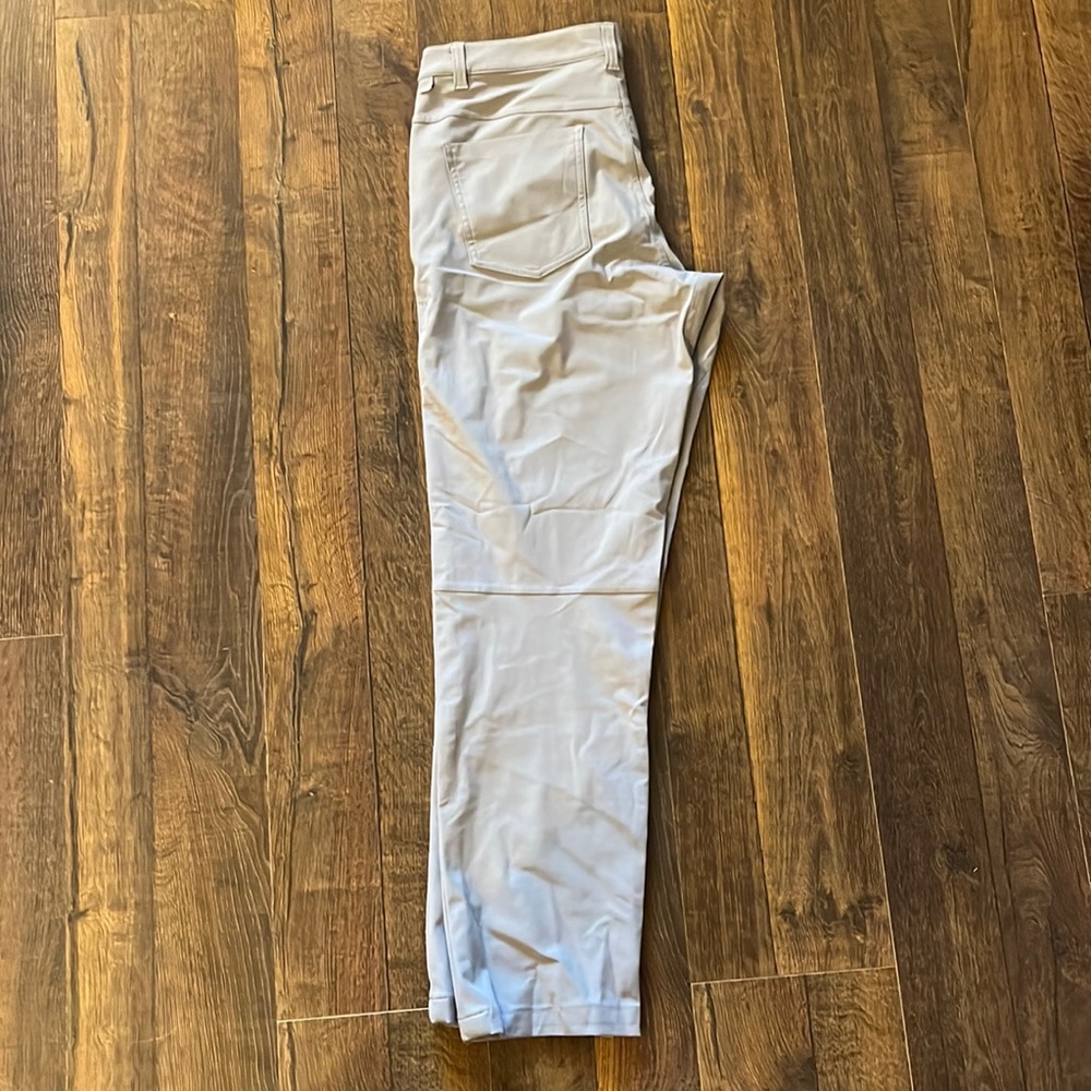 Grey lulu men’s golf pants